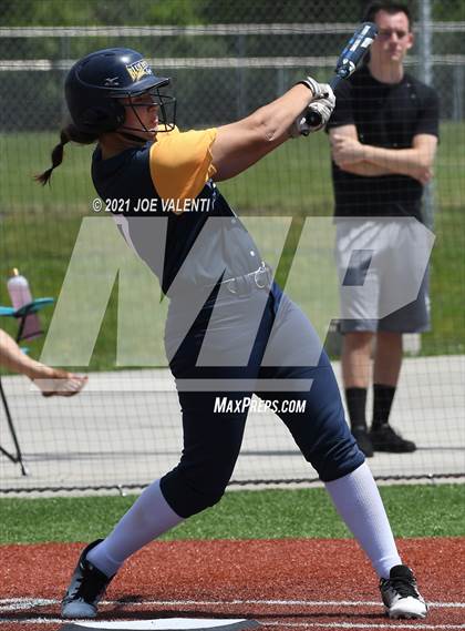 Thumbnail 1 in Williamsville North vs. Victor photogallery.