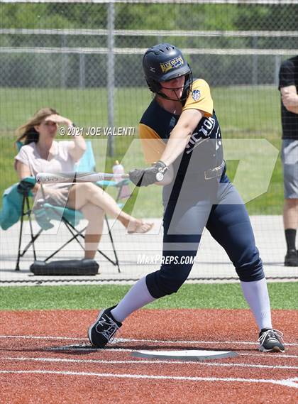 Thumbnail 1 in Williamsville North vs. Victor photogallery.