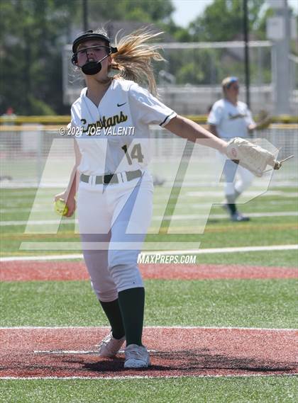 Thumbnail 3 in Williamsville North vs. Victor photogallery.