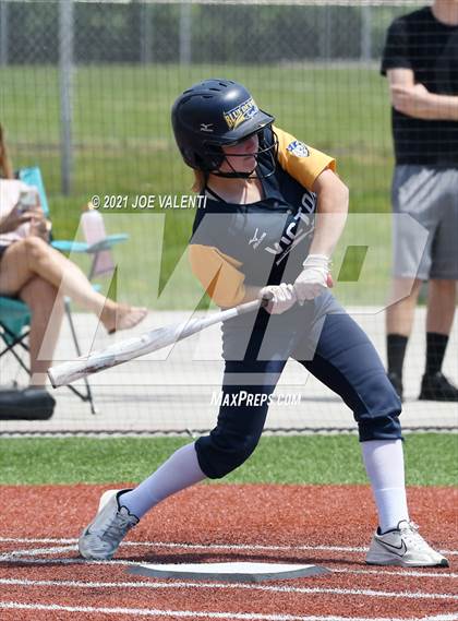 Thumbnail 1 in Williamsville North vs. Victor photogallery.