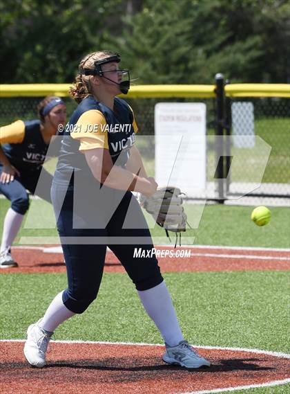 Thumbnail 1 in Williamsville North vs. Victor photogallery.