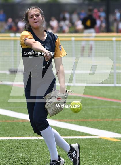 Thumbnail 1 in Williamsville North vs. Victor photogallery.