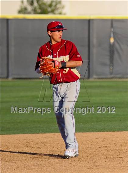 Thumbnail 2 in Alemany @ Valencia photogallery.