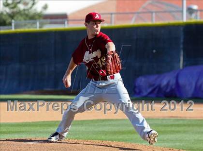 Thumbnail 1 in Alemany @ Valencia photogallery.