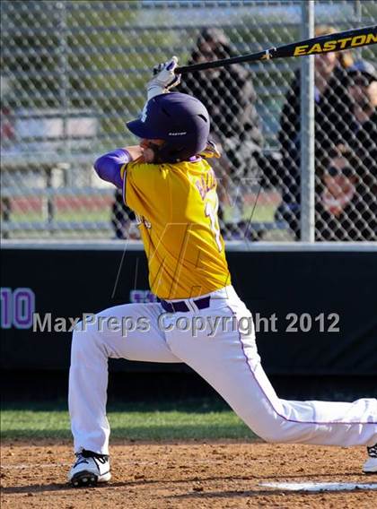 Thumbnail 1 in Alemany @ Valencia photogallery.