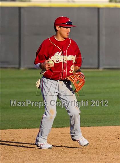 Thumbnail 1 in Alemany @ Valencia photogallery.