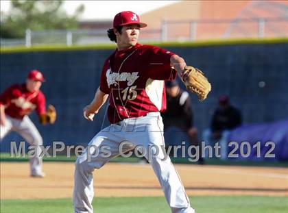 Thumbnail 2 in Alemany @ Valencia photogallery.