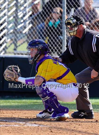 Thumbnail 1 in Alemany @ Valencia photogallery.