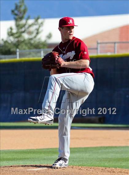 Thumbnail 1 in Alemany @ Valencia photogallery.