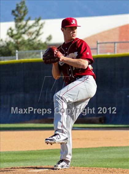 Thumbnail 1 in Alemany @ Valencia photogallery.