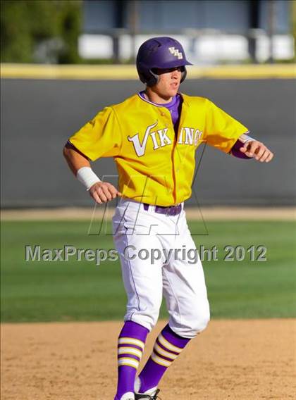 Thumbnail 3 in Alemany @ Valencia photogallery.