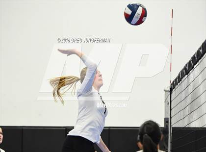 Thumbnail 3 in Bishop O'Dowd vs. Mills photogallery.