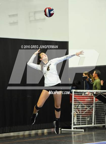 Thumbnail 2 in Bishop O'Dowd vs. Mills photogallery.