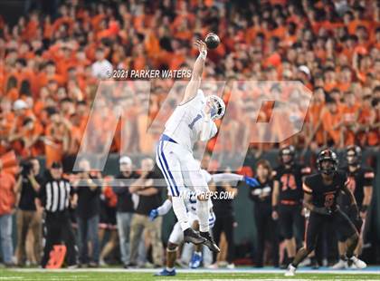 Thumbnail 2 in Catholic-B.R. vs. Jesuit (LHSAA Division I Final) photogallery.