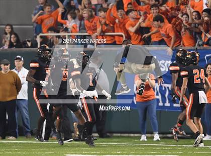 Thumbnail 1 in Catholic-B.R. vs. Jesuit (LHSAA Division I Final) photogallery.