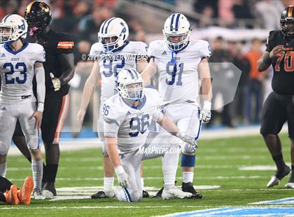 Thumbnail 3 in Catholic-B.R. vs. Jesuit (LHSAA Division I Final) photogallery.