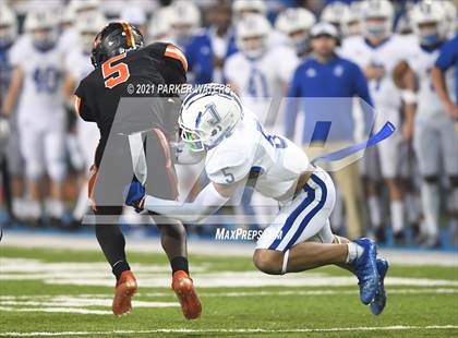 Thumbnail 2 in Catholic-B.R. vs. Jesuit (LHSAA Division I Final) photogallery.