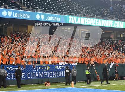 Thumbnail 3 in Catholic-B.R. vs. Jesuit (LHSAA Division I Final) photogallery.