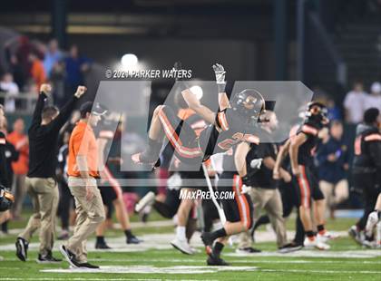 Thumbnail 2 in Catholic-B.R. vs. Jesuit (LHSAA Division I Final) photogallery.