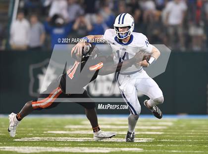 Thumbnail 3 in Catholic-B.R. vs. Jesuit (LHSAA Division I Final) photogallery.