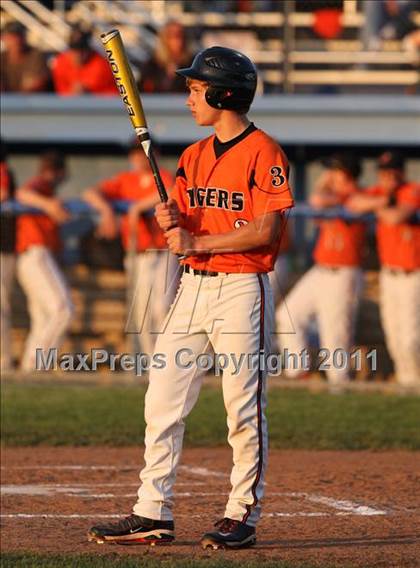 Thumbnail 2 in Notre Dame vs. Webber (Section 5 Class DD Final) photogallery.