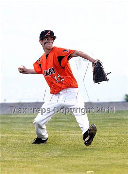 Thumbnail 2 in Notre Dame vs. Webber (Section 5 Class DD Final) photogallery.