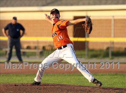 Thumbnail 3 in Notre Dame vs. Webber (Section 5 Class DD Final) photogallery.
