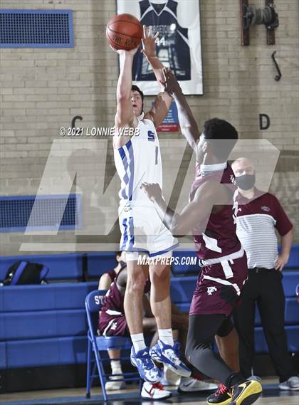 Thumbnail 3 in Fordham Prep vs St. Peter's (CHSAA Spring Tournament) photogallery.