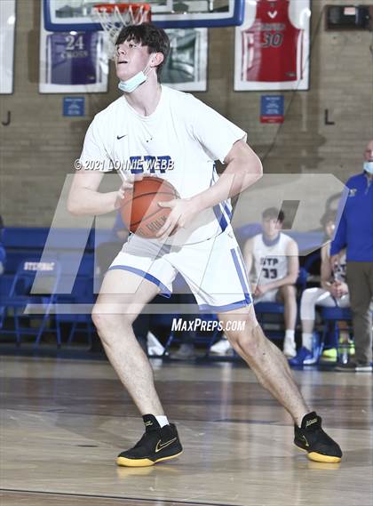 Thumbnail 2 in Fordham Prep vs St. Peter's (CHSAA Spring Tournament) photogallery.