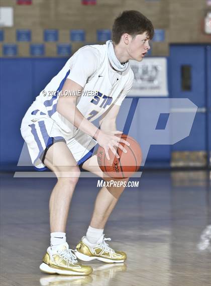 Thumbnail 2 in Fordham Prep vs St. Peter's (CHSAA Spring Tournament) photogallery.