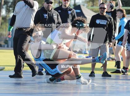 Thumbnail 3 in Under the Lights Dual @ Central photogallery.