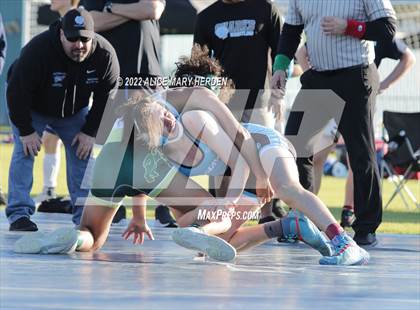 Thumbnail 2 in Under the Lights Dual @ Central photogallery.