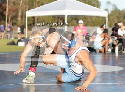 Thumbnail 2 in Under the Lights Dual @ Central photogallery.