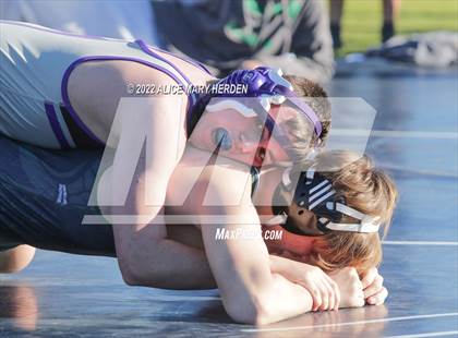 Thumbnail 1 in Under the Lights Dual @ Central photogallery.