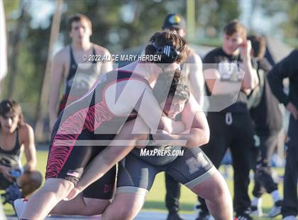 Thumbnail 1 in Under the Lights Dual @ Central photogallery.