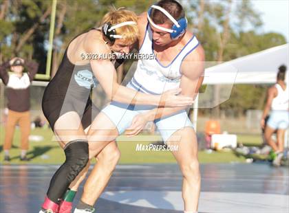 Thumbnail 3 in Under the Lights Dual @ Central photogallery.