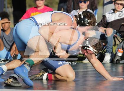 Thumbnail 2 in Under the Lights Dual @ Central photogallery.