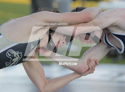 Thumbnail 3 in Under the Lights Dual @ Central photogallery.