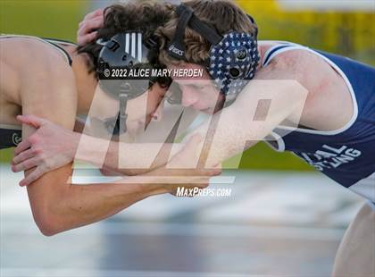 Thumbnail 2 in Under the Lights Dual @ Central photogallery.