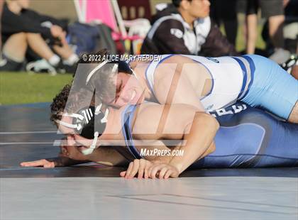 Thumbnail 2 in Under the Lights Dual @ Central photogallery.