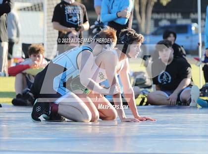 Thumbnail 1 in Under the Lights Dual @ Central photogallery.