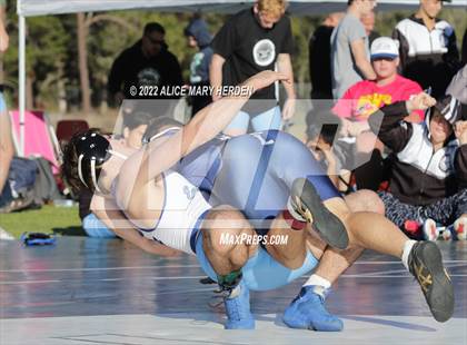 Thumbnail 1 in Under the Lights Dual @ Central photogallery.