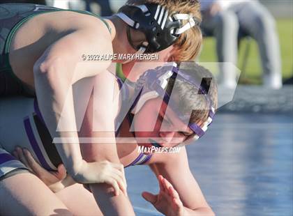 Thumbnail 1 in Under the Lights Dual @ Central photogallery.