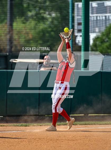 Thumbnail 3 in Wheelersburg vs. South Webster (OHSAA DIV III Region 11 Regional Final) photogallery.