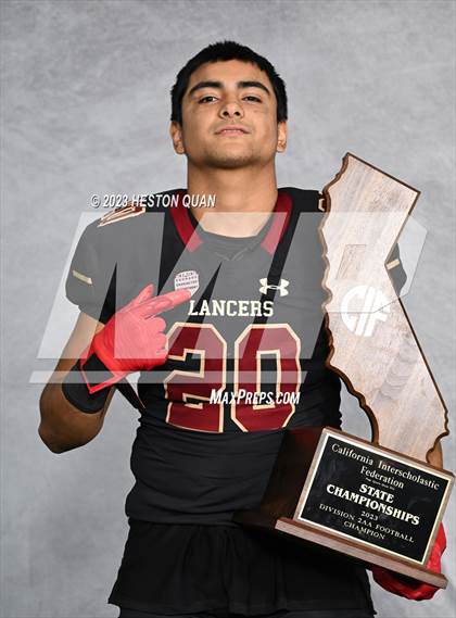 Thumbnail 2 in La Serna (CIF State D2AA Awards) photogallery.