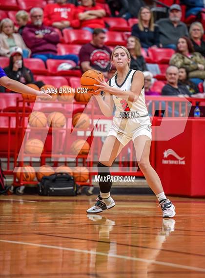 Thumbnail 1 in Elkins @ Flippin photogallery.