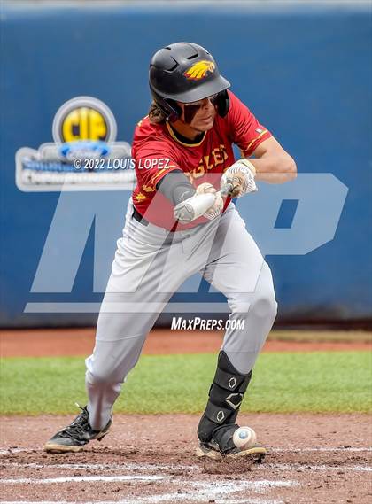 Thumbnail 3 in Anaheim vs. Estancia (CIF SS DIV 6 Championship Final) photogallery.