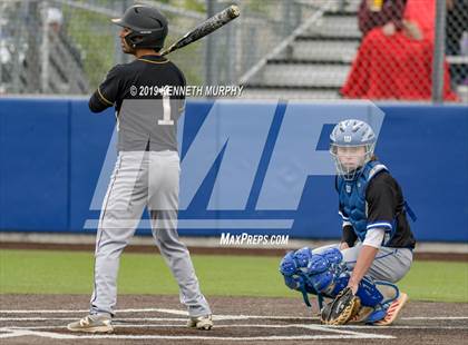 Thumbnail 3 in Italy vs Bosqueville (UIL 2A Area Playoff) photogallery.