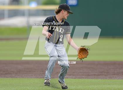 Thumbnail 2 in Italy vs Bosqueville (UIL 2A Area Playoff) photogallery.