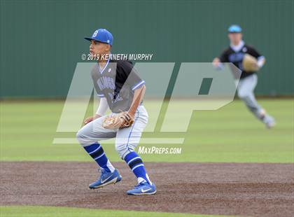 Thumbnail 3 in Italy vs Bosqueville (UIL 2A Area Playoff) photogallery.